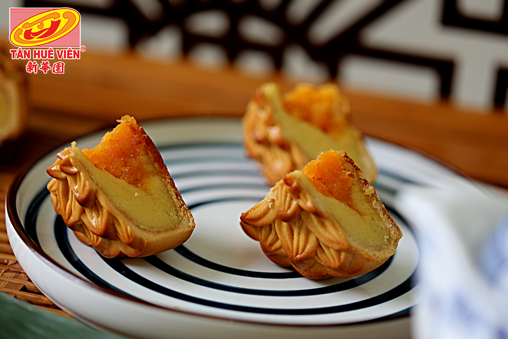 Bánh trung thu chà bông trứng muối - hương vị mới cho mùa trung thu năm nay