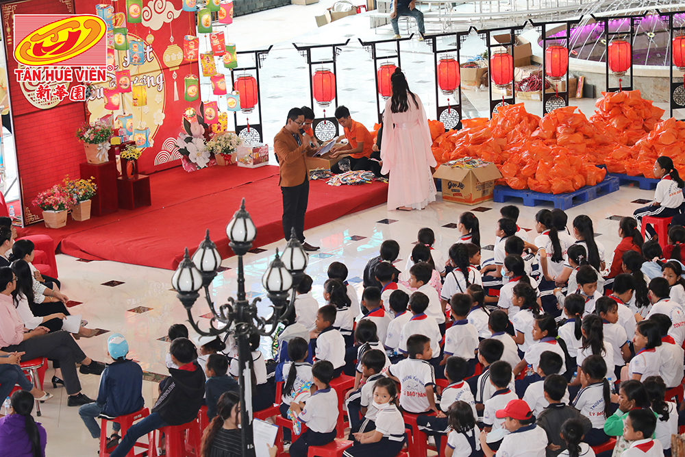 Tân Huê Viên tổ chức chương trình đêm Trung thu GẮN KẾT YÊU THƯƠNG
