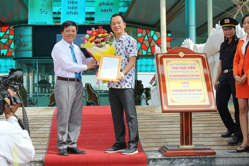 2/9/2016 : Tân Huê Viên đạt chứng nhận điểm du lịch Sóc Trăng