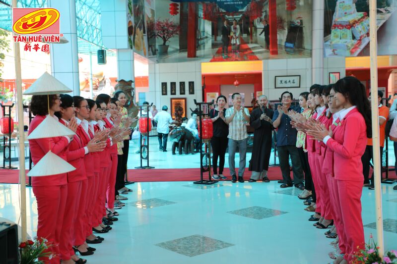 Hình ảnh Lễ hội bánh dân gian Tân Huê Viên