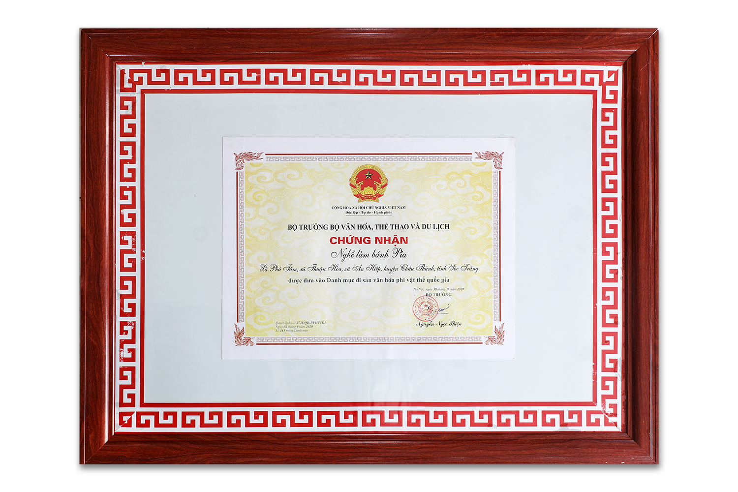 NGHỀ LÀM BÁNH PÍA ĐƯỢC CÔNG NHẬN LÀ DI SẢN VĂN HÓA PHI VẬT THỂ CẤP QUỐC GIA