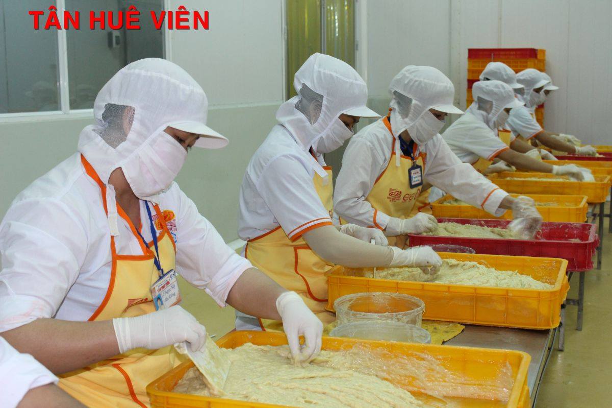 Một vòng thăm quan kho sầu riêng Tân Huê Viên