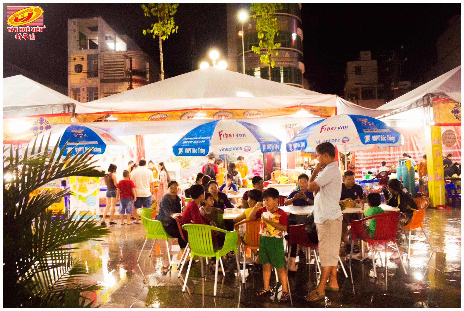 Gian hàng Tân Huê Viên tại Hội chợ Ooc - om - boc năm 2019